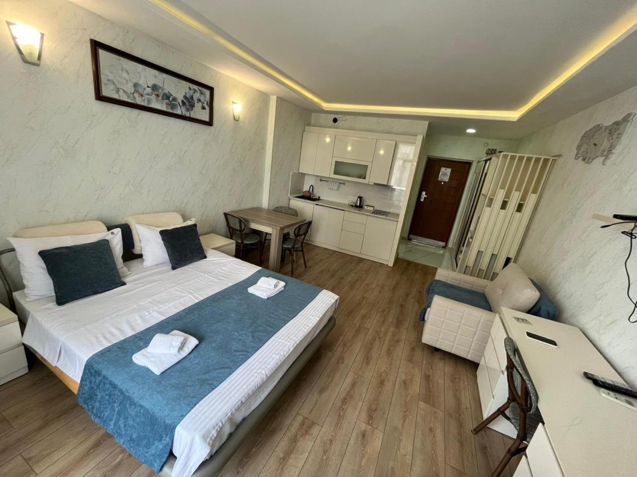 Holiday Premium Apartments Batumi Exterior foto