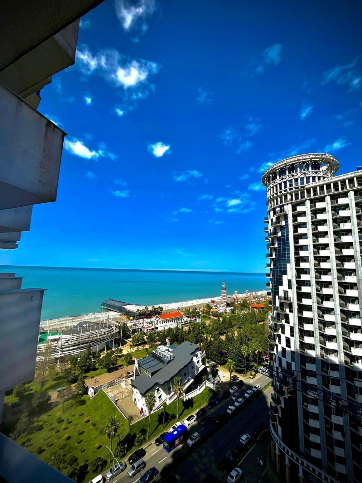 Holiday Premium Apartments Batumi Exterior foto
